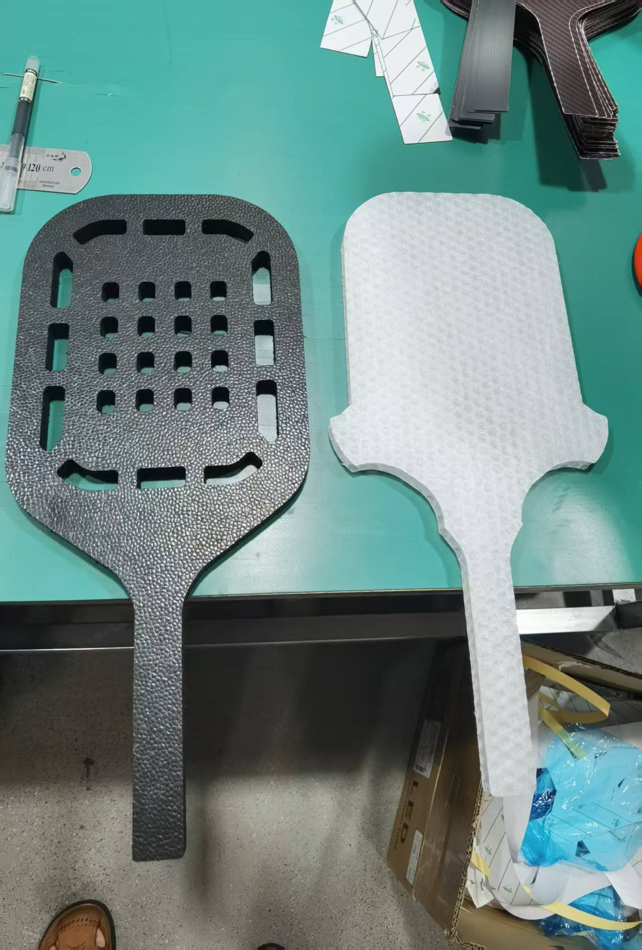 Custom pickleball paddle manufacturer